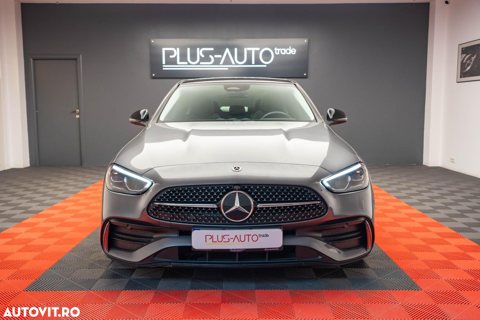 Mercedes-Benz C 300 4Matic T 9G-TRONIC - 15