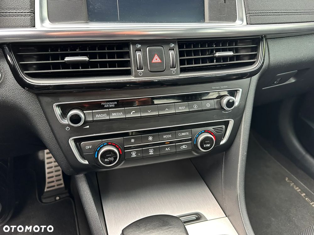 Kia Optima - 15