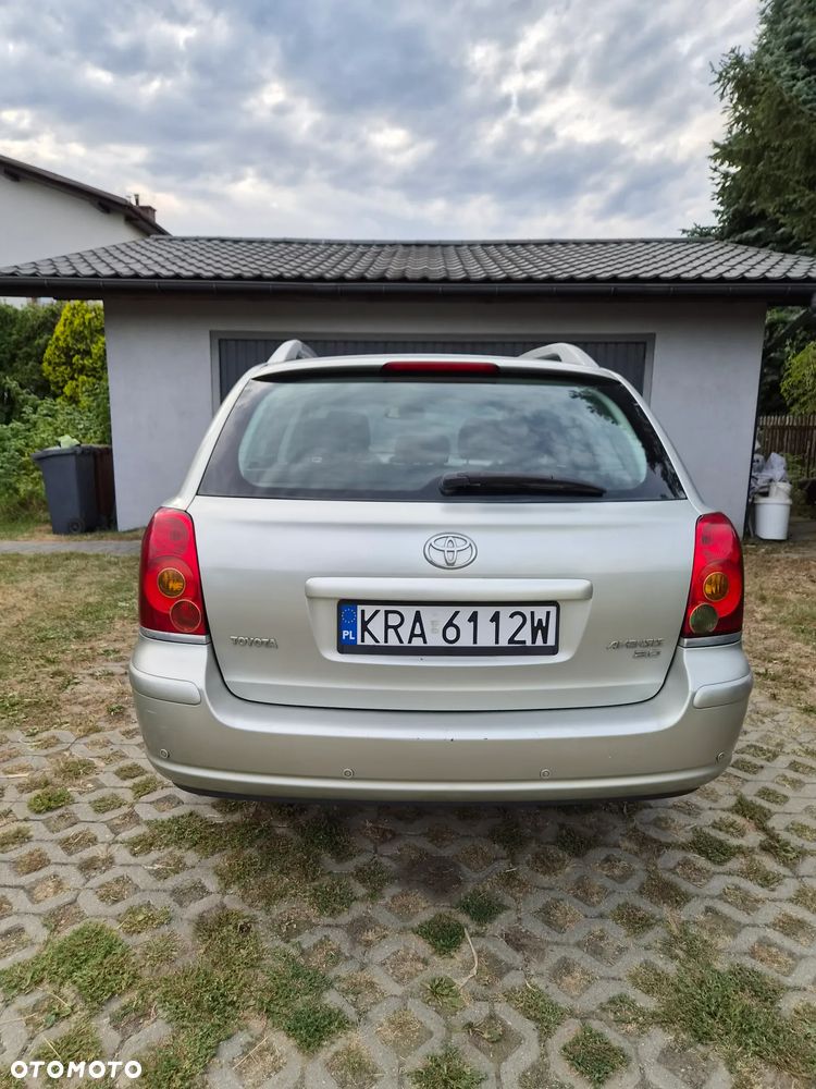 Toyota Avensis 2.0 VVT-i Sol - 3
