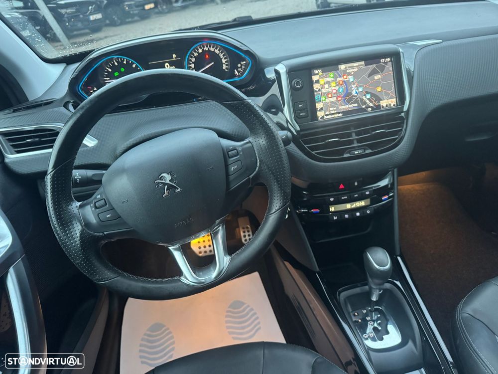 Peugeot 2008 1.2 PureTech Crossway EAT6 - 10