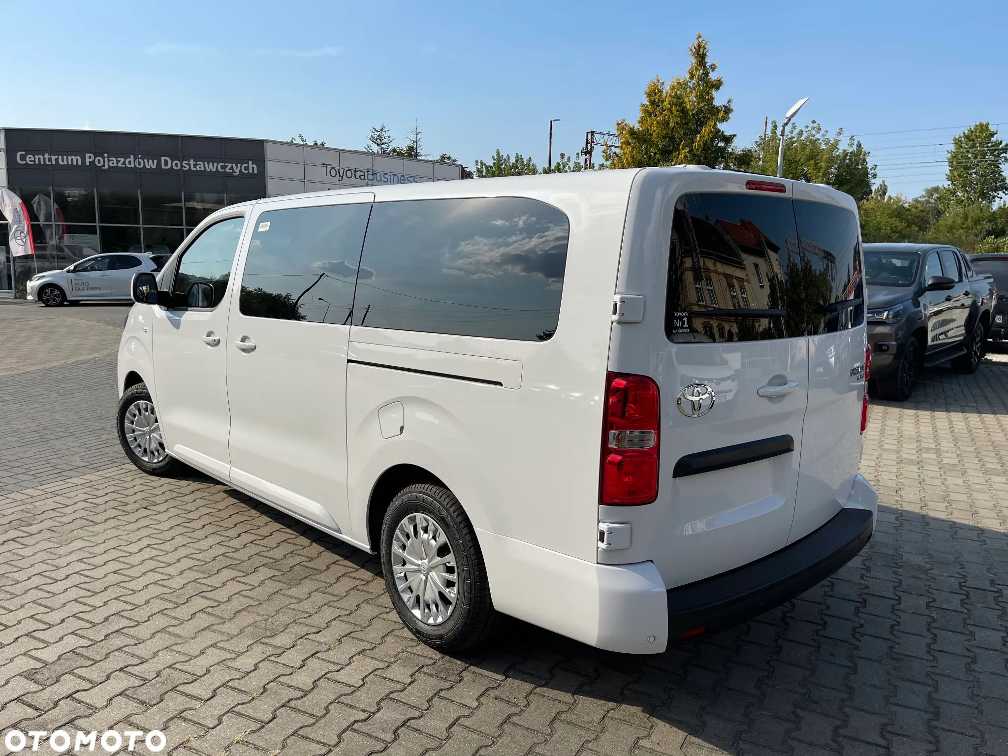Toyota Proace Verso 2.0 D4-D Long Business - 11