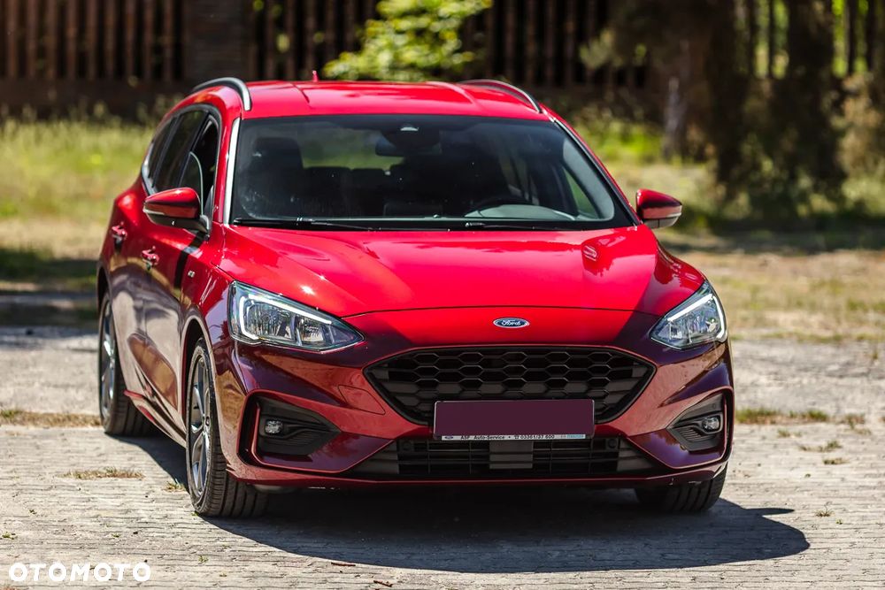 Ford Focus 1.0 EcoBoost Start-Stopp-System ST-LINE DESIGN - 2