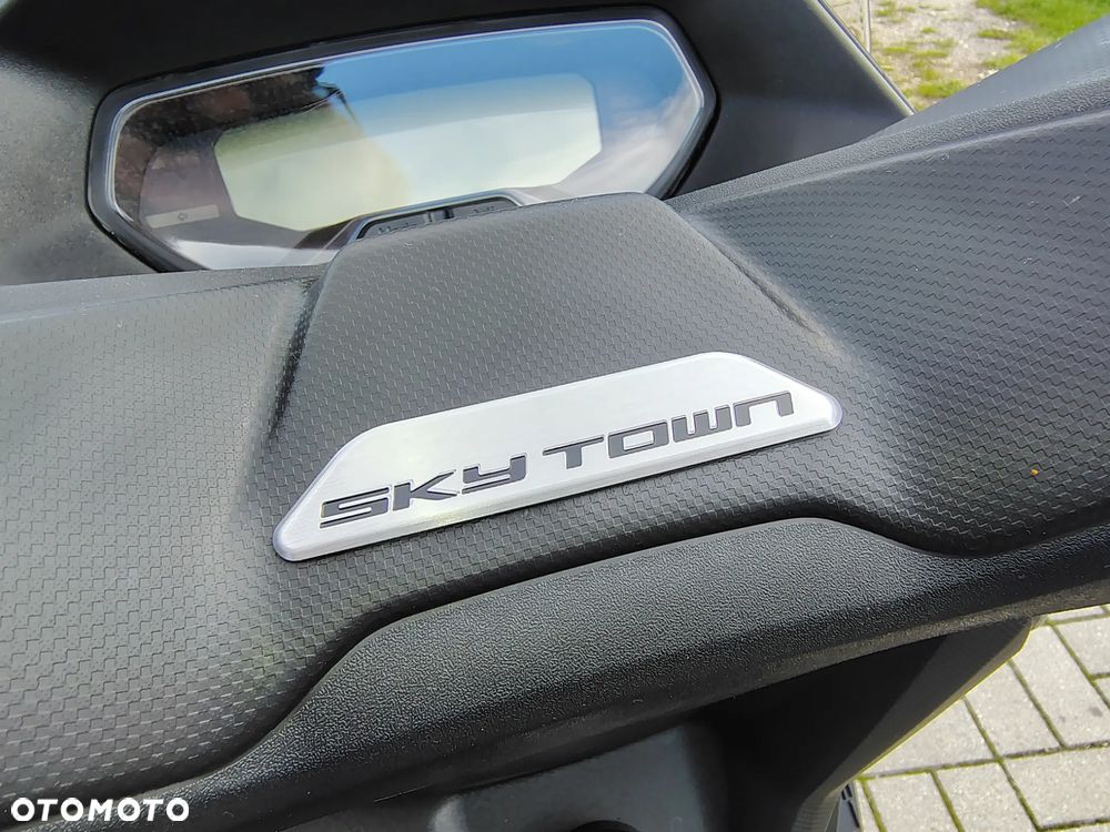 Kymco Skytown - 18