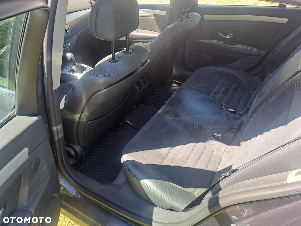Renault Laguna 2.0 DCi Confort Dynamique - 12