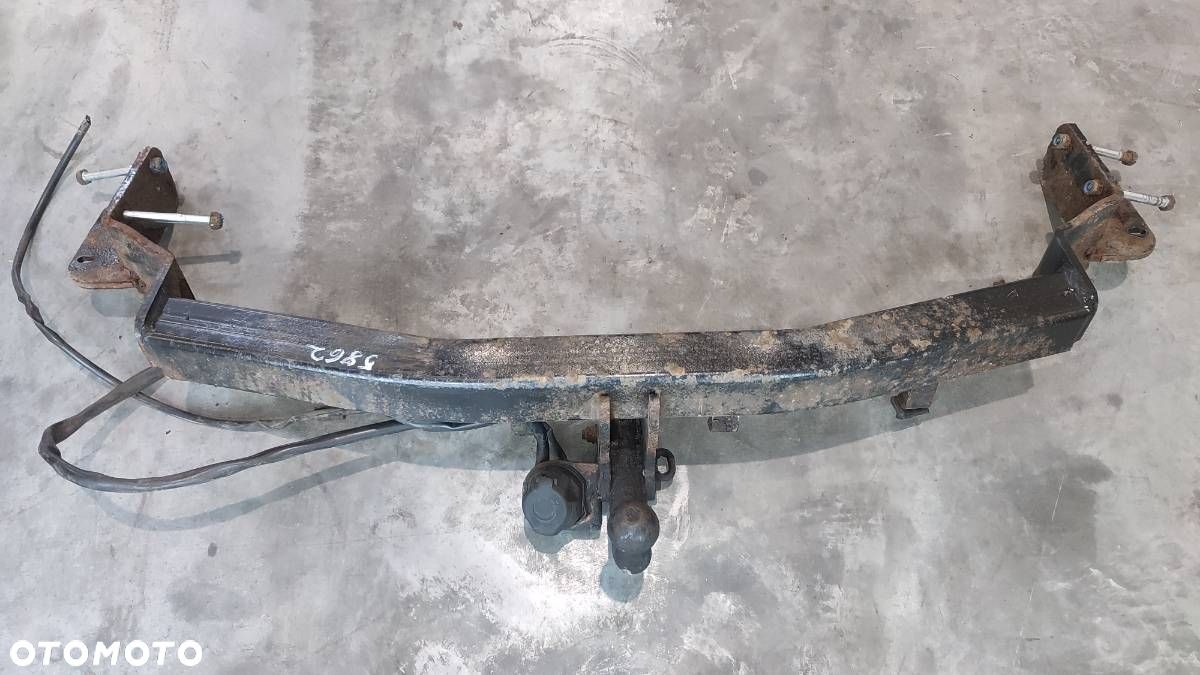 HAK HOLOWNICZY BELKA KULKA KIA SORENTO II 2010 - 1