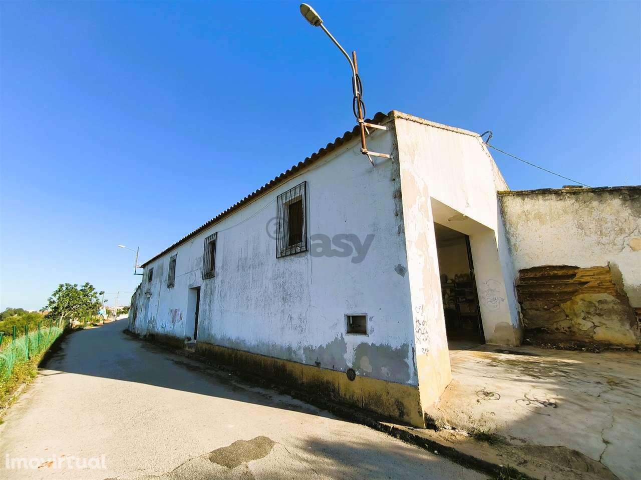 Prédio urbano com 220m2, Alvalade, Santiago do Cacém - Grande imagem: 2/19