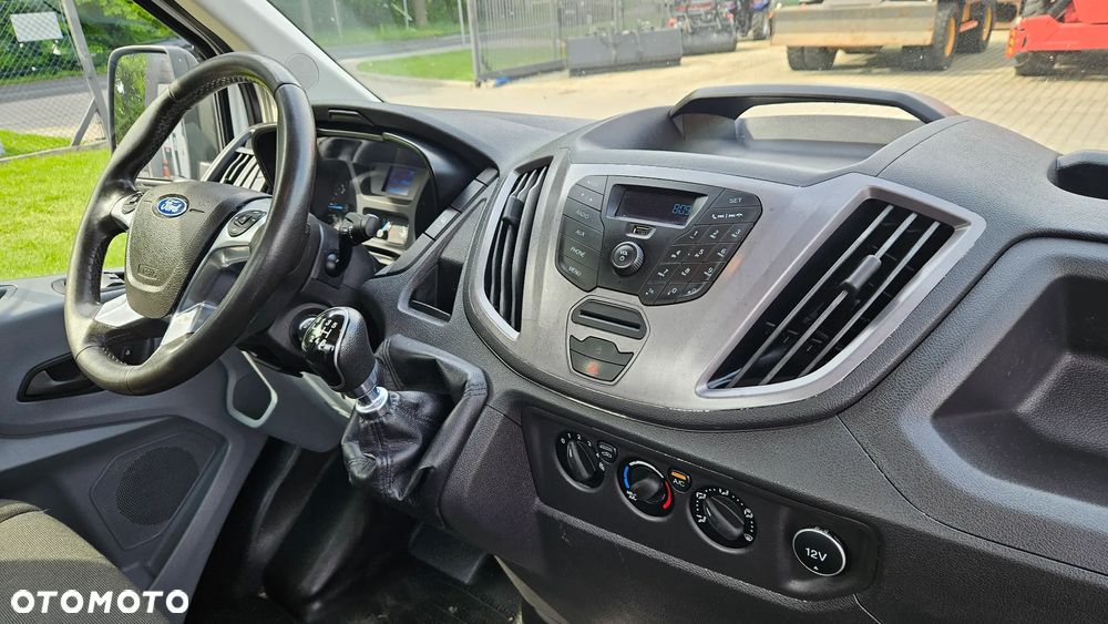 Ford Transit - 16