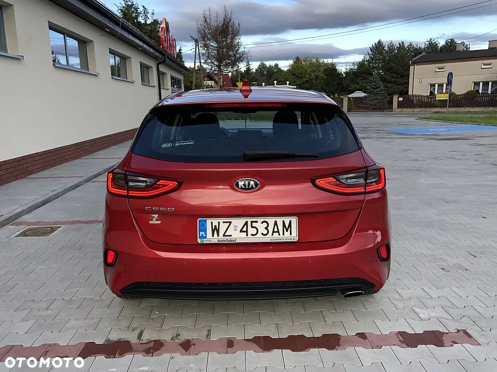 Kia Ceed 1.6 CRDi SCR L - 6