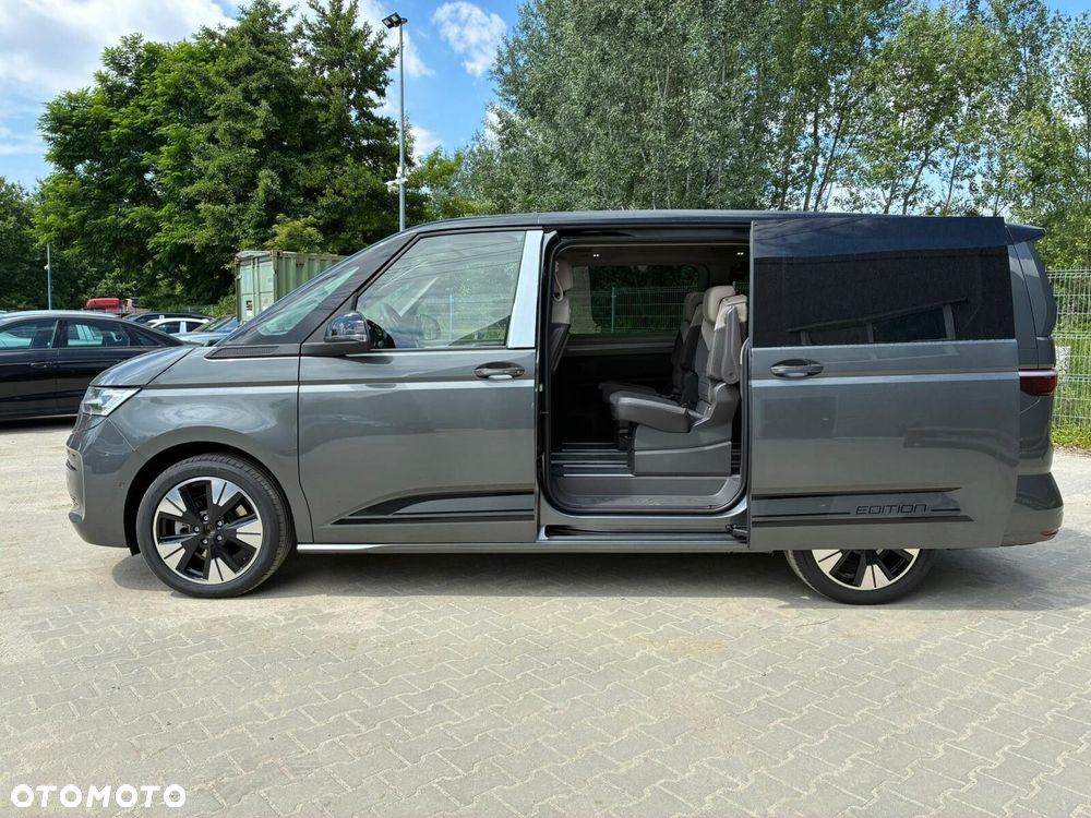 Volkswagen Multivan - 11