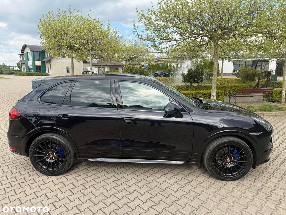 Porsche Cayenne - 8