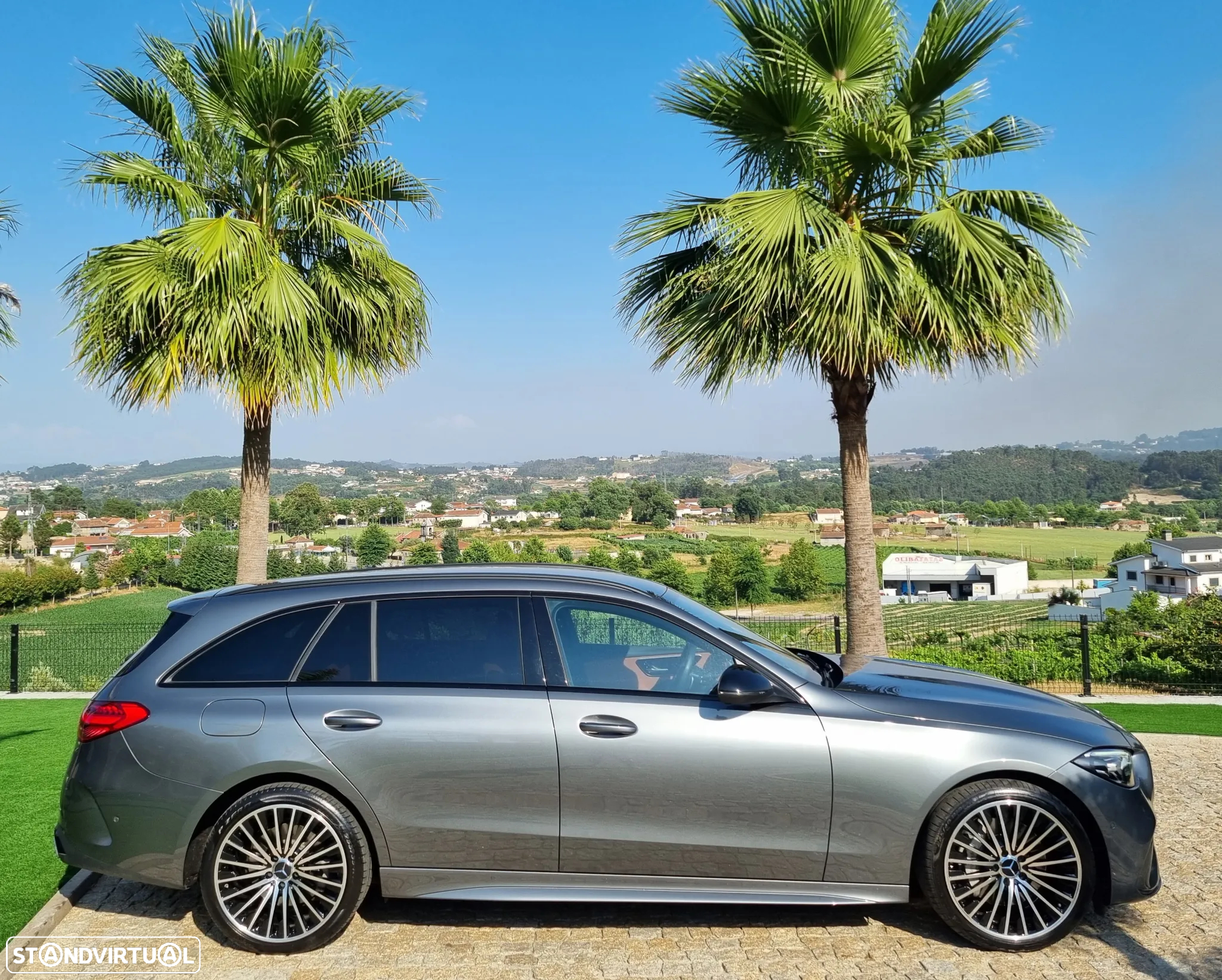 Mercedes-Benz C 300 e AMG Line - 13