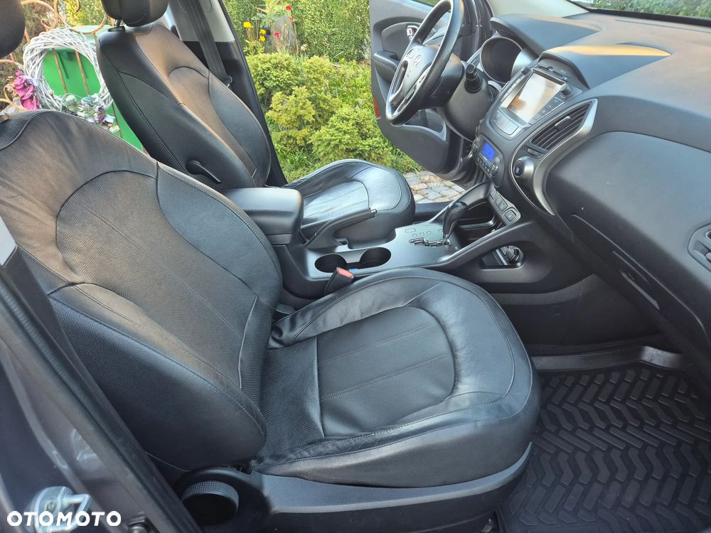 Hyundai ix35 2.0 CRDi 4WD Automatik Premium - 23