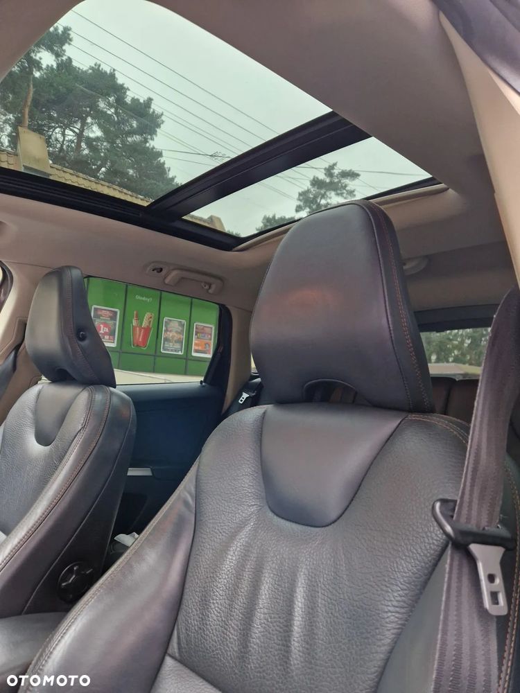 Volvo XC 60 D5 AWD Summum - 8