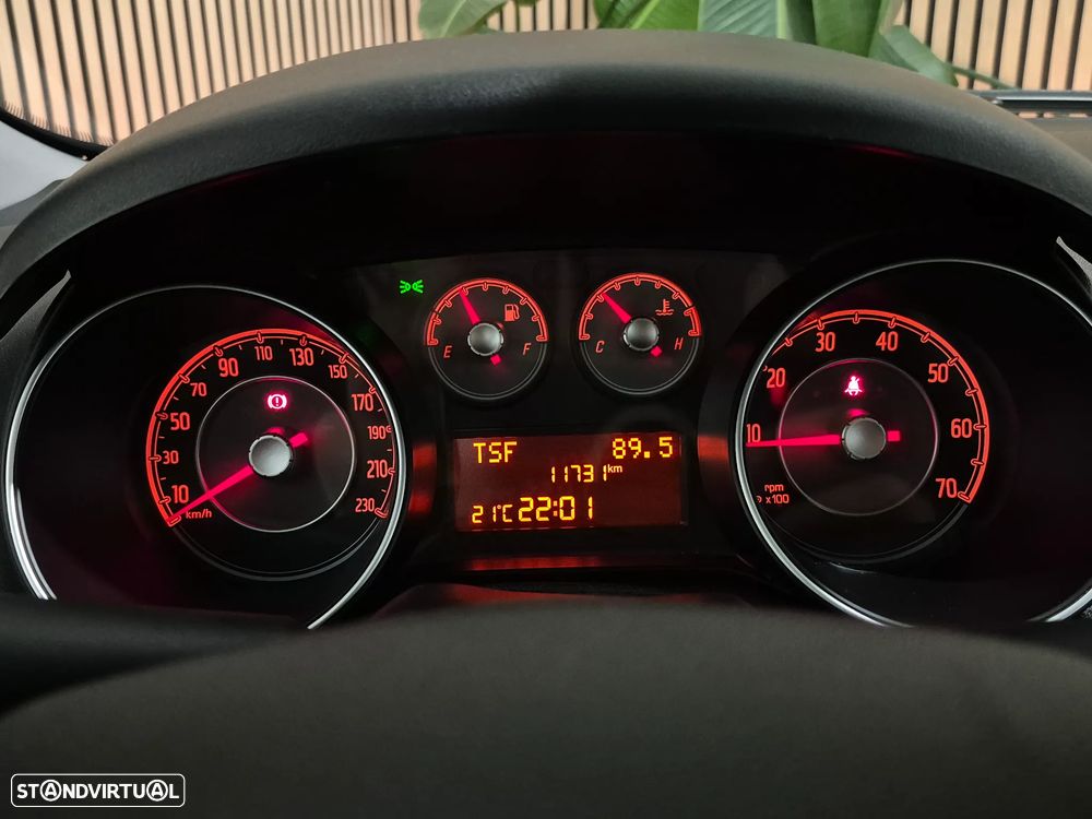 Fiat Punto 1.2 Lounge S&S - 16