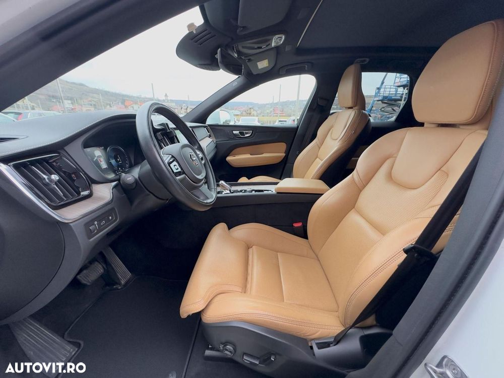 Volvo XC 60 Recharge T8 Twin Engine eAWD Inscription - 12