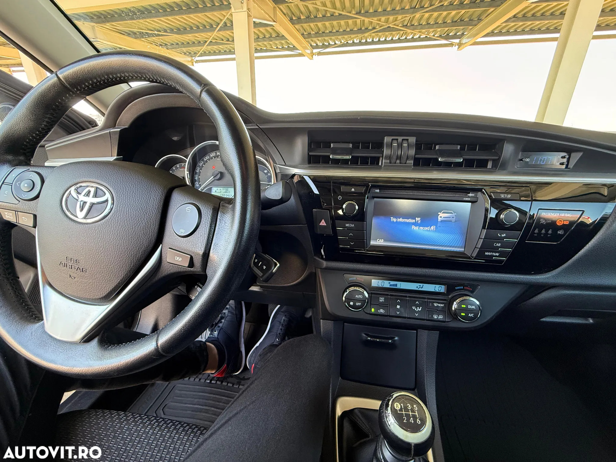 Toyota Corolla 1.6 Luna - 19