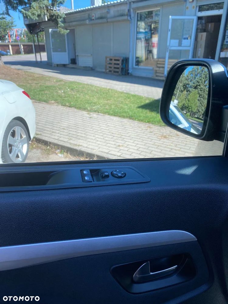 Opel Zafira - 19