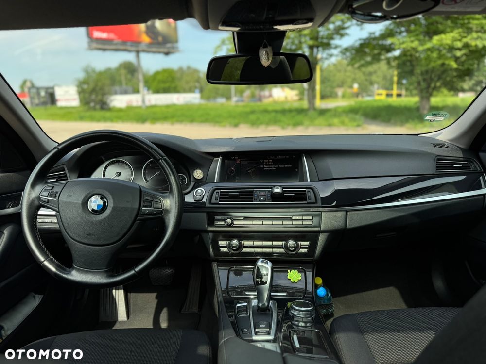 BMW Seria 5 530d Sport-Aut Luxury Line - 14