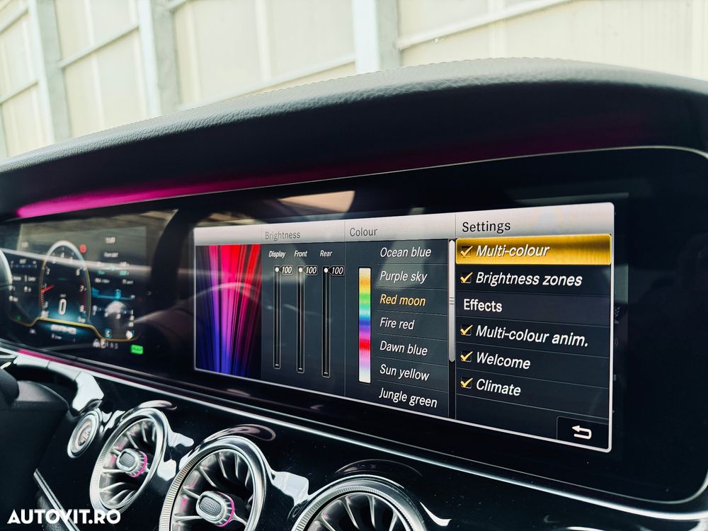 Mercedes-Benz AMG GT 4-door Coupe - 7