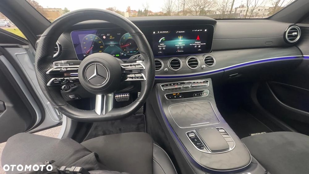Mercedes-Benz Klasa E 300 d 4Matic 9G-TRONIC AMG Line - 18
