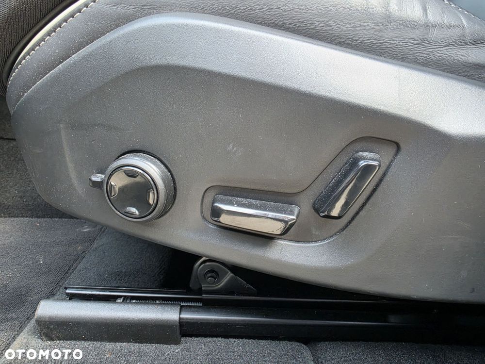 Volvo XC 60 - 23
