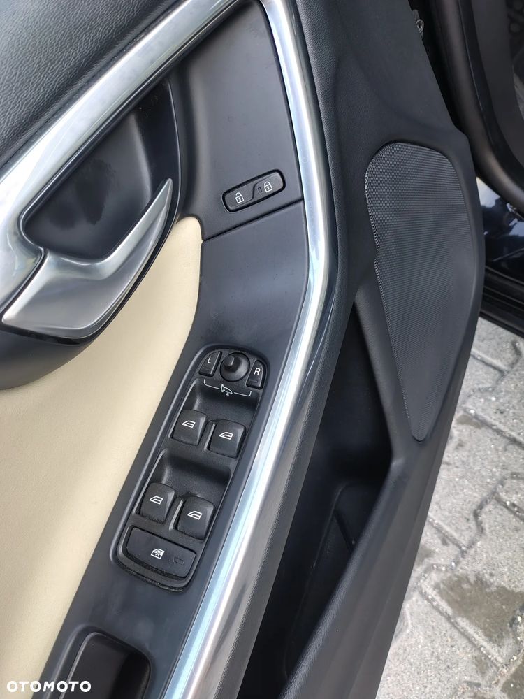 Volvo V60 - 17
