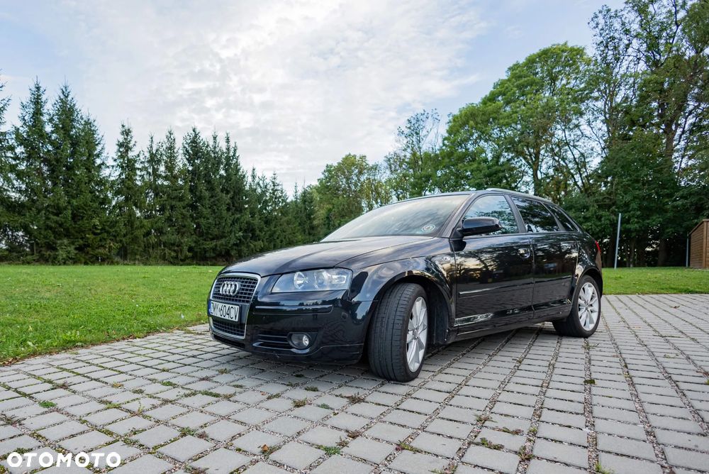 Audi A3 Sportback - 1