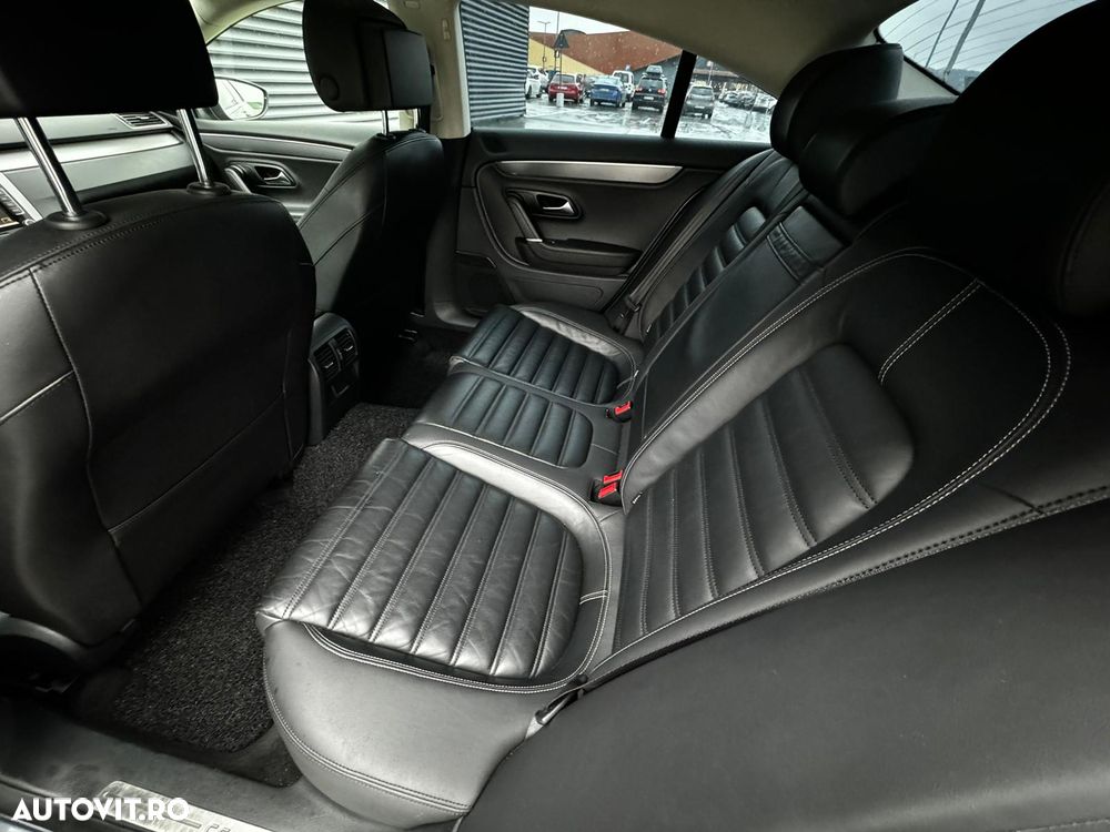 Volkswagen Passat Variant 2.0 TDI 4Motion DSG BlueMotion Tech Exclusive - 15