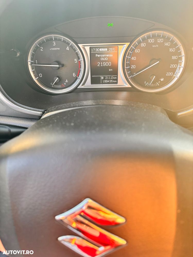 Suzuki Vitara - 11