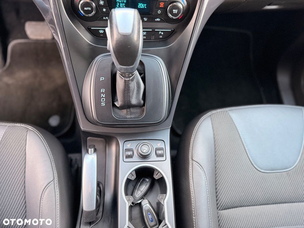 Ford Kuga 2.0 TDCi 4x4 Titanium - 21