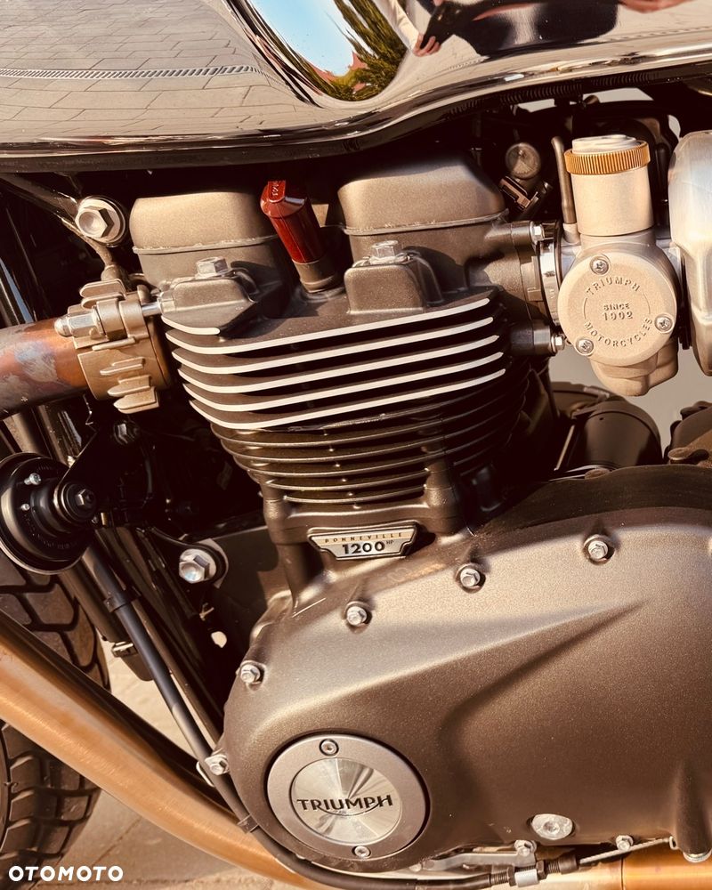 Triumph Thruxton - 20