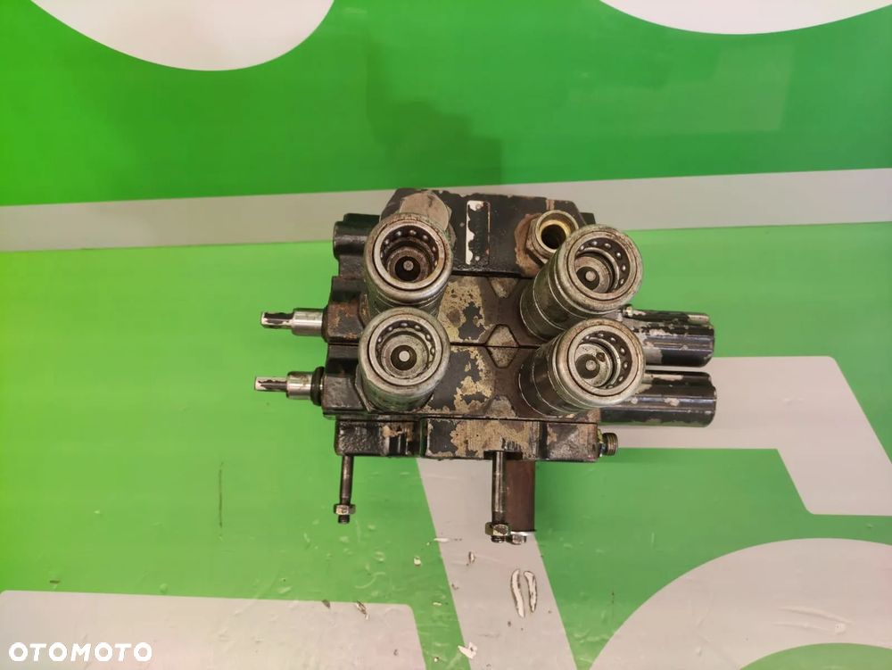 Rozdzielacz 1525503796 Rexroth Deutz-fahr K100 Agrotron - 2
