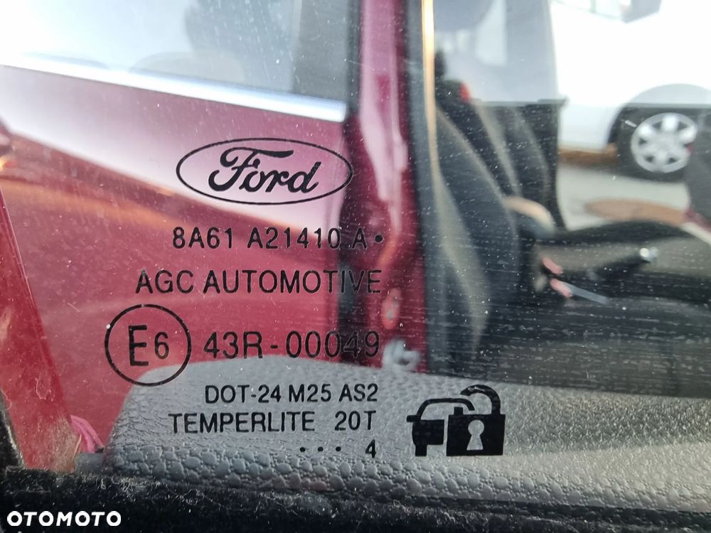 Ford Fiesta 1.0 EcoBoost STart-Stop Titanium - 31