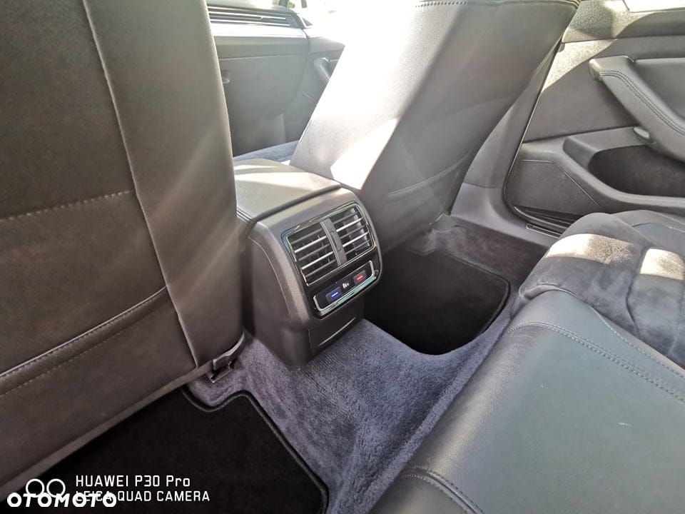 Volkswagen Passat - 15