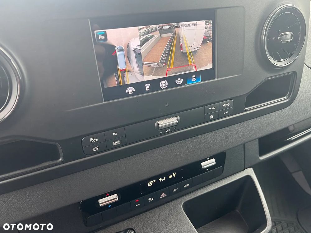 Mercedes-Benz Sprinter - 29
