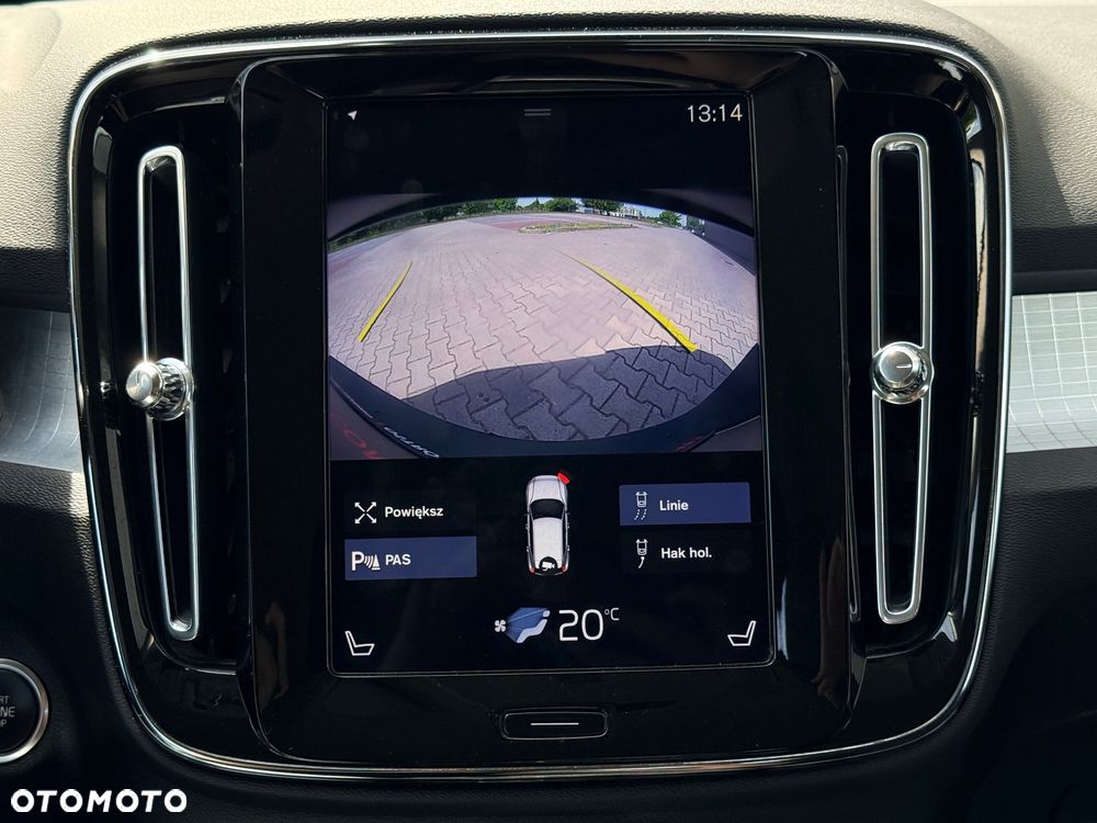 Volvo XC 40 D4 AWD Geartronic Momentum Pro - 25