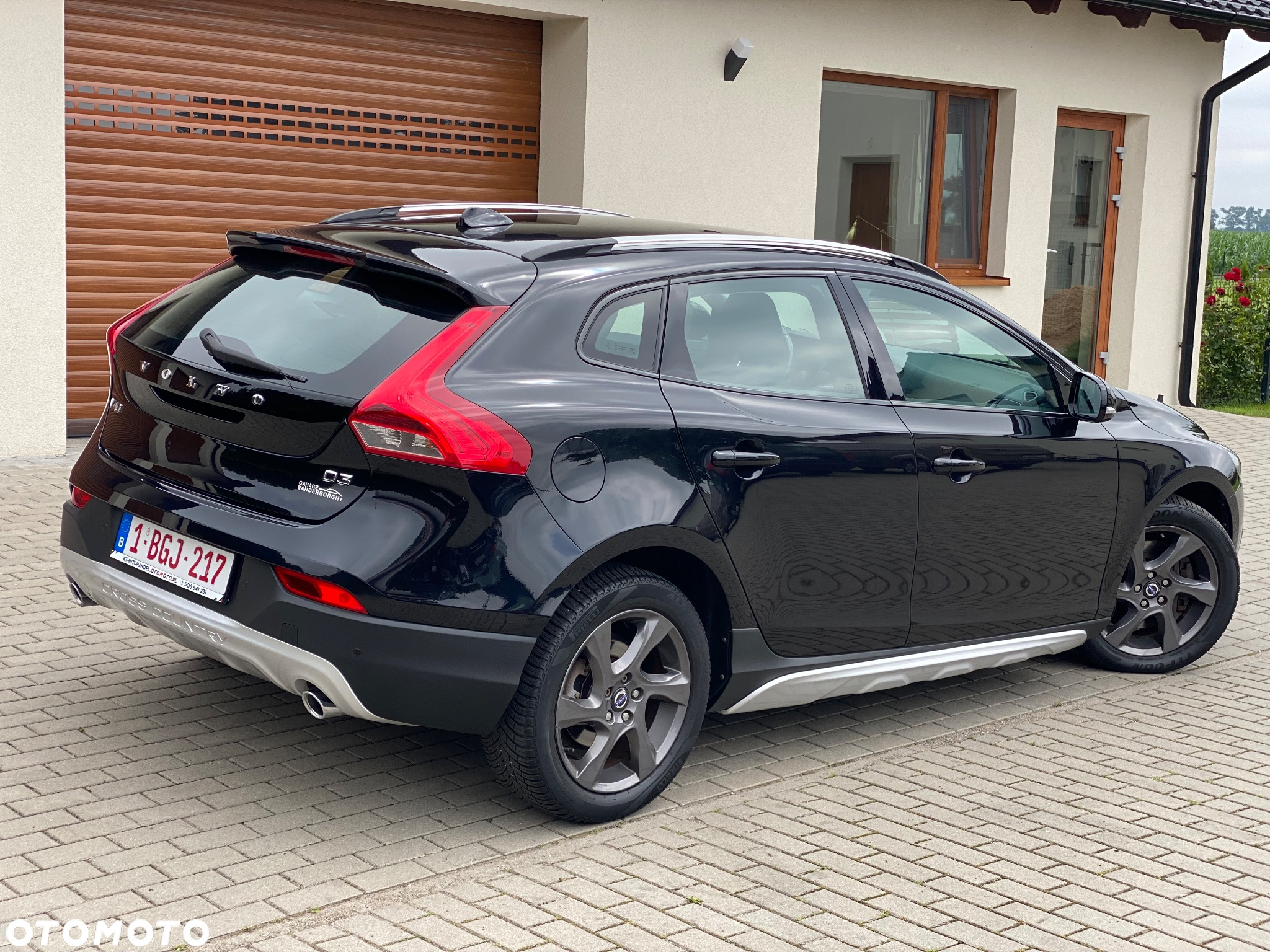 Volvo V40 Cross Country D3 Momentum - 23