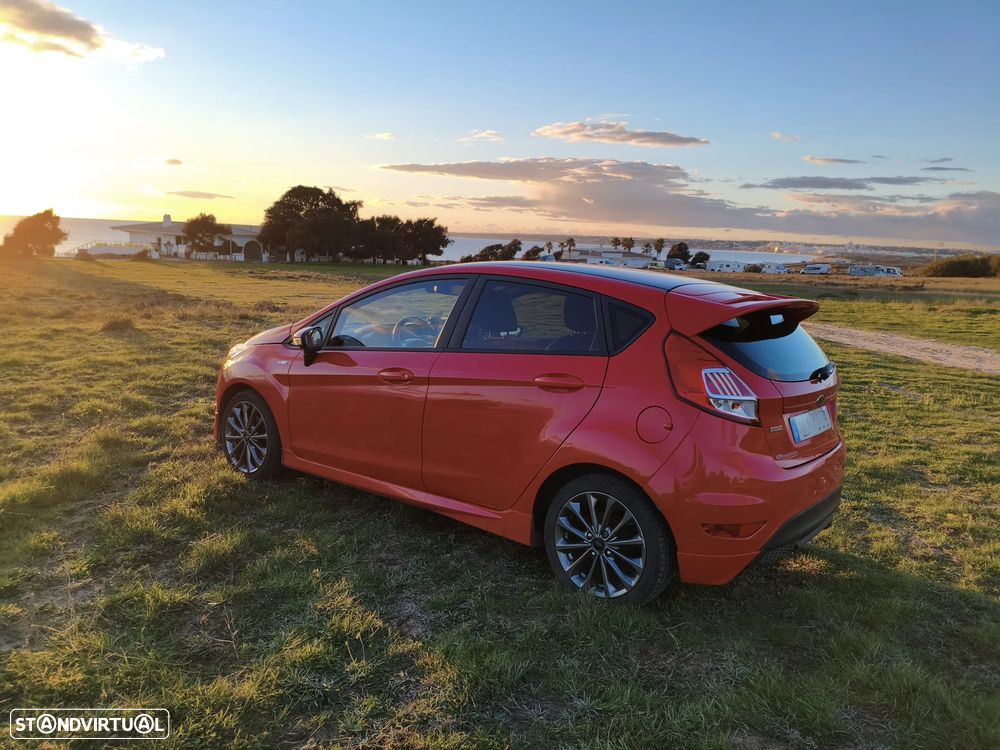 Ford Fiesta 1.0 EcoBoost S&S ST-LINE - 8