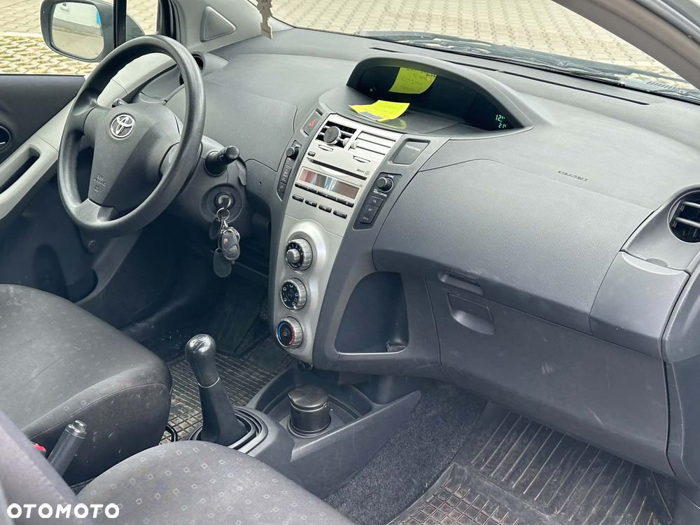 Toyota Yaris 1.0 Luna - 5