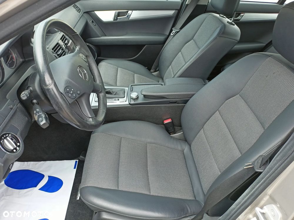 Mercedes-Benz Klasa C ver-200-kompressor-avantgarde - 20