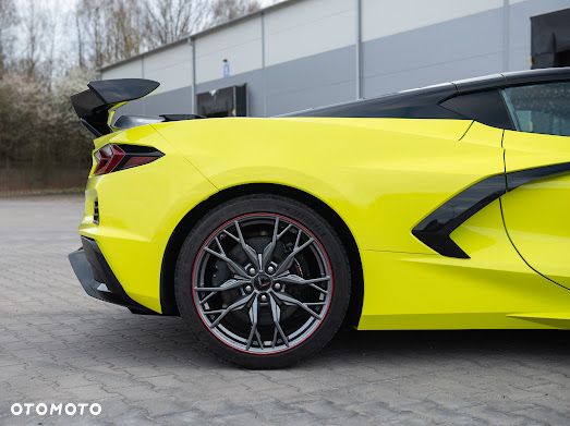 Chevrolet Corvette - 14