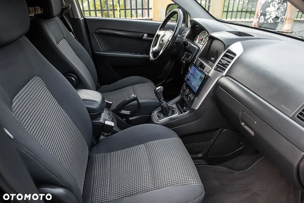 Chevrolet Captiva - 28