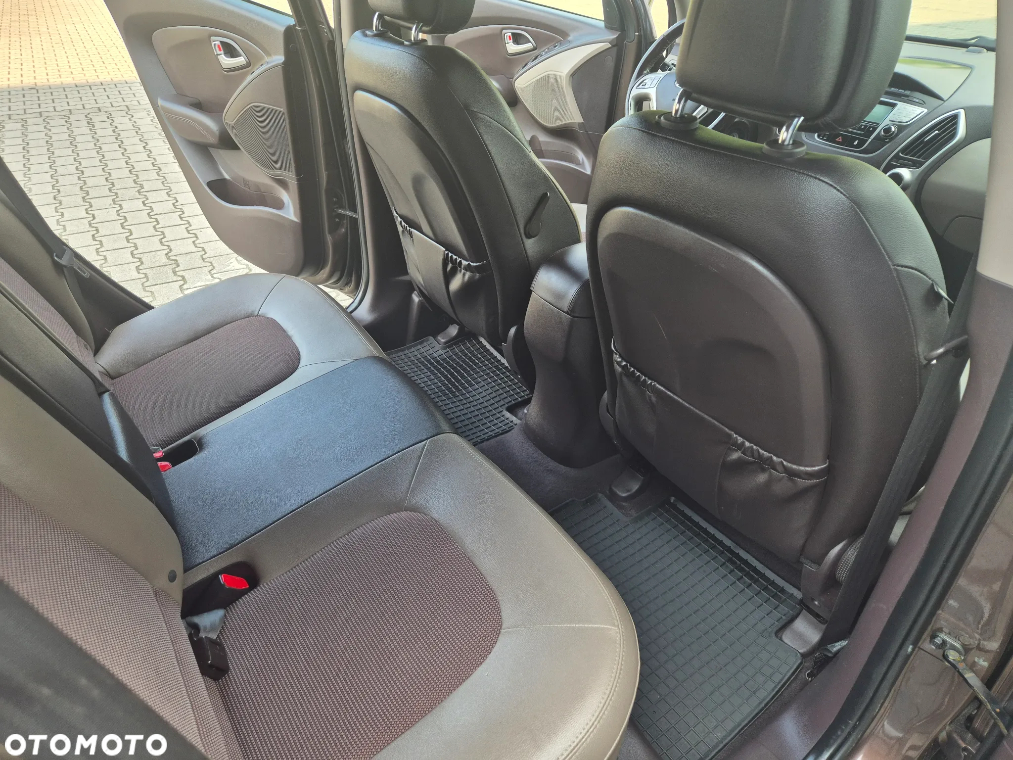 Hyundai ix35 2.0 CRDi 4WD Premium - 11