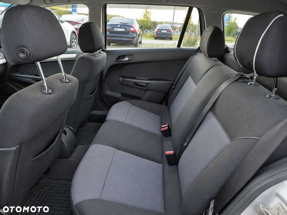 Opel Astra 1.6 Enjoy - 9