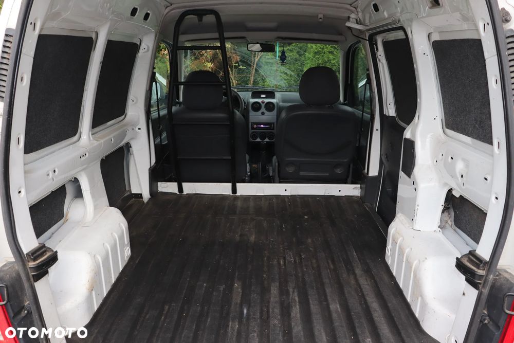 Citroën BERLINGO - 23