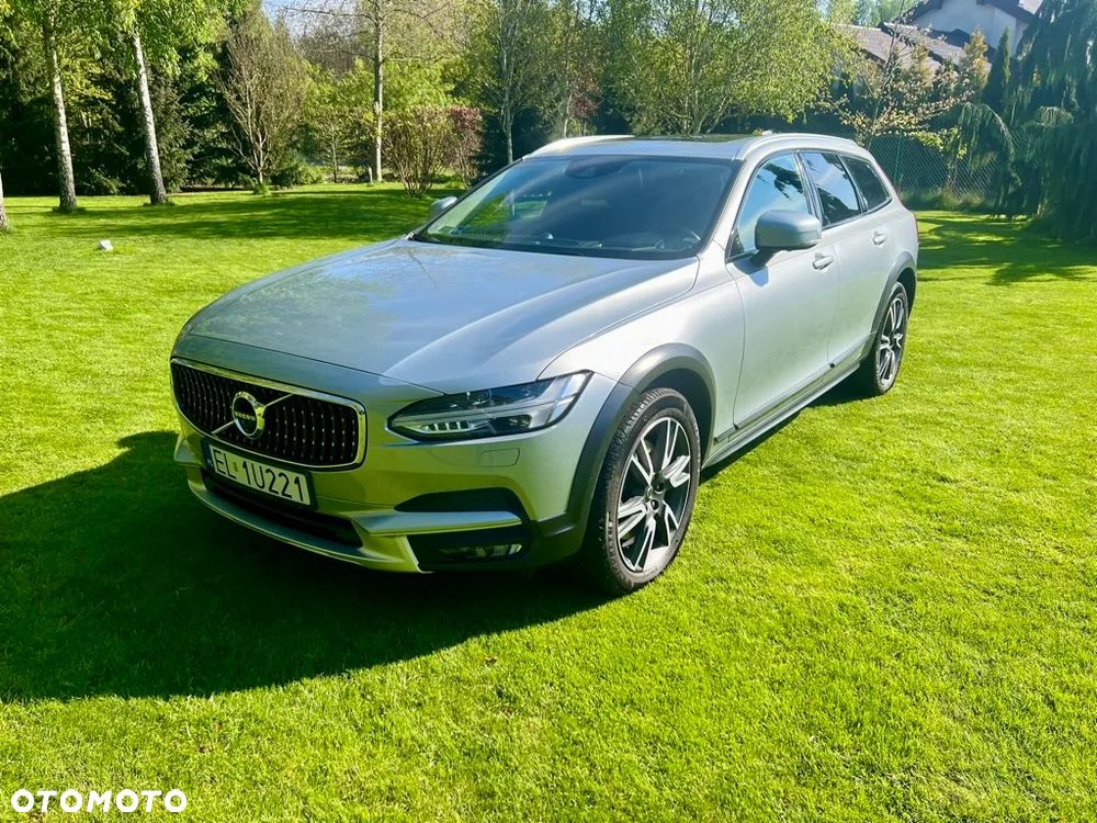 Volvo V90 D5 AWD Geartronic Momentum Pro - 6