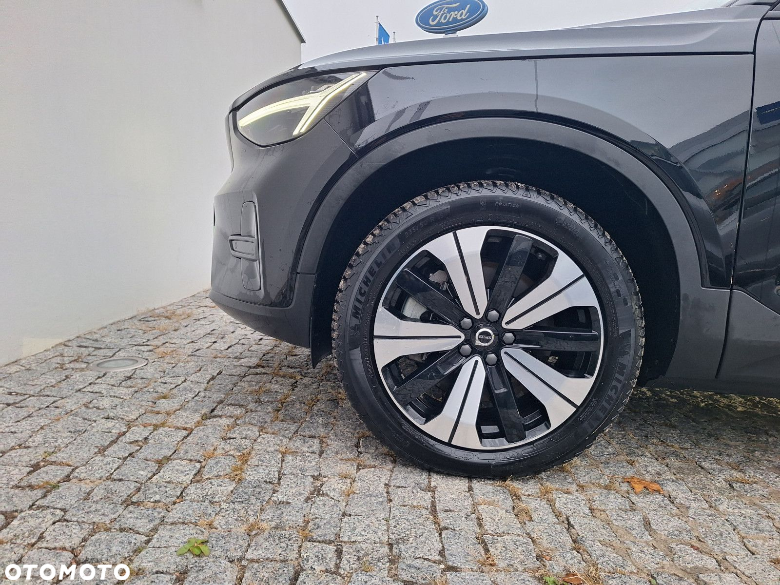 Volvo XC 40 - 25
