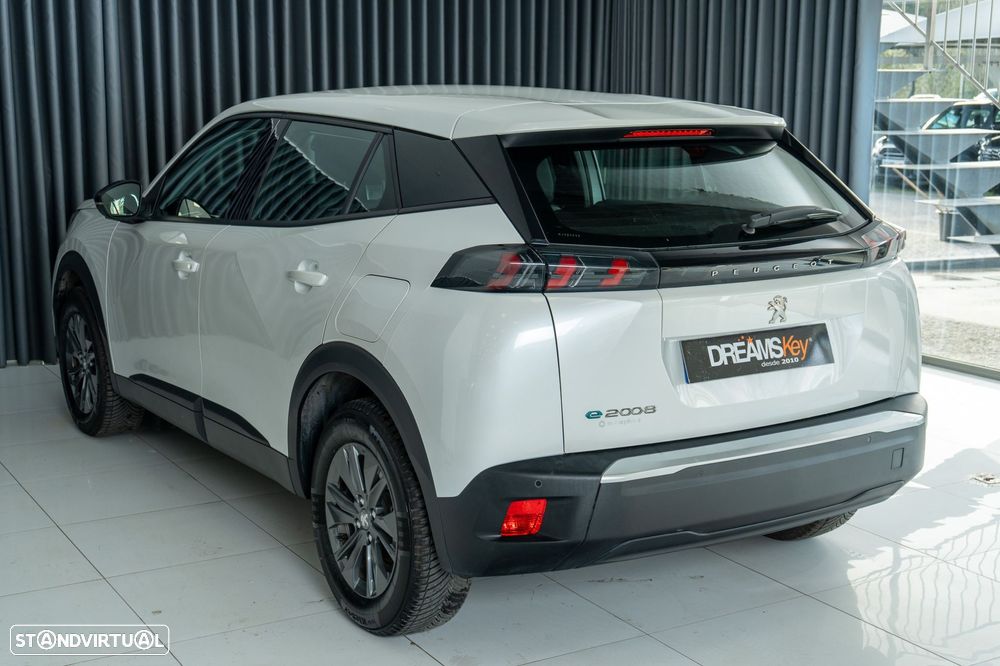 Peugeot e-2008 50 kWh Active - 22