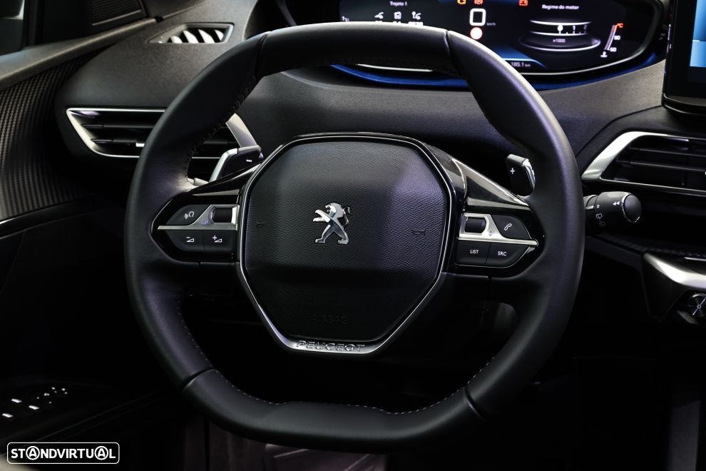 Peugeot 5008 1.2 PureTech Allure Pack EAT8 - 18