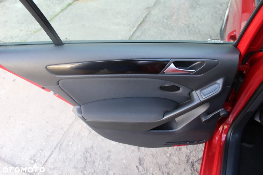 Volkswagen Golf - 20